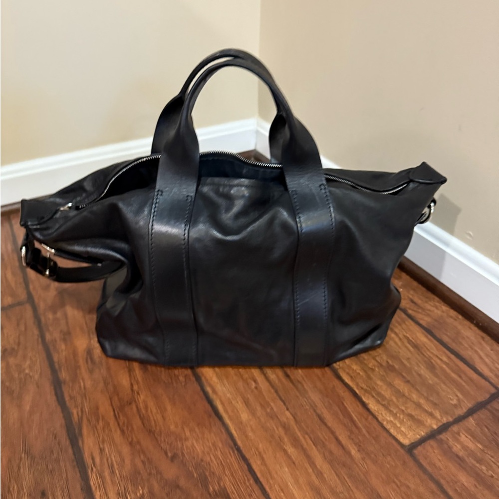 Ralph Lauren Black Shoulder Bag with Classic Design
